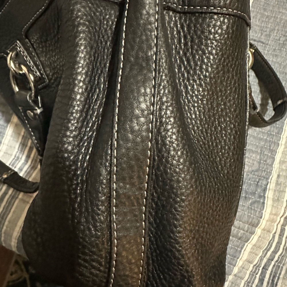 Coach Black Leather Shoulder Bag - Picture 5 of 7